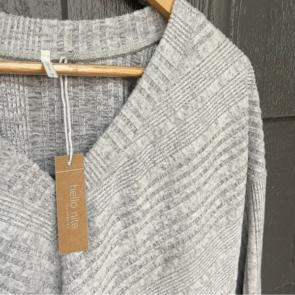 hello nite Heather Gray Knit Sweater Top NWT - Picture 11 of 11